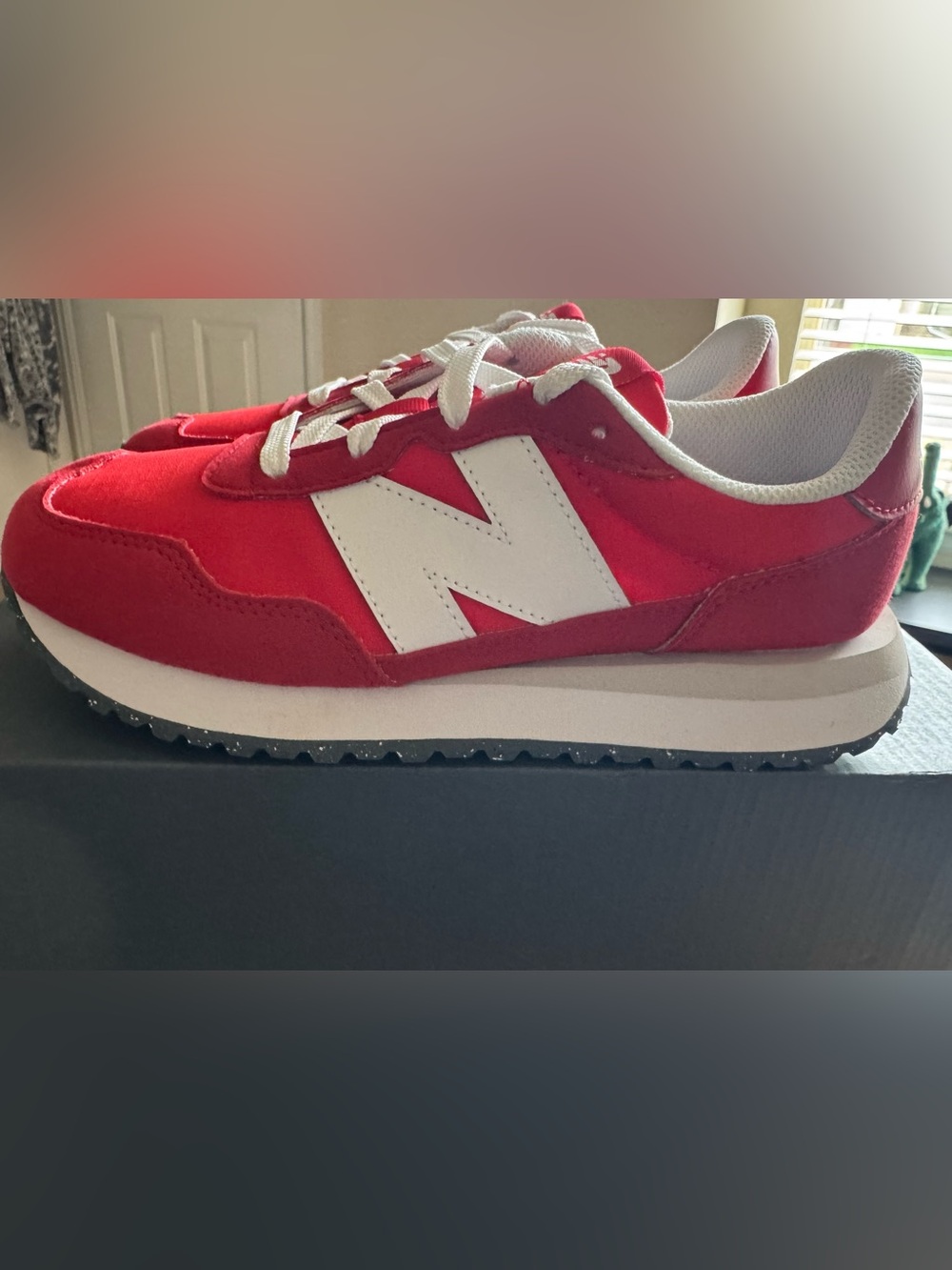 New Balance 237 3.5Y/5W, Brand NEW